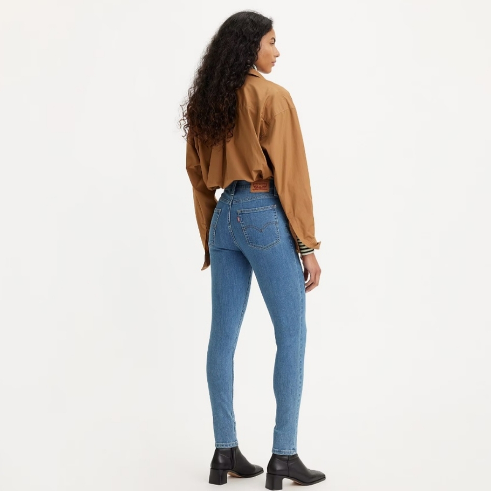 NWT Levis 721 HIGH RISE SKINNY WOMEN'S JEANS